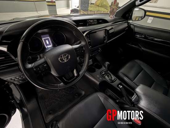 TOYOTA-HILUX-2.7 SRV 4X4 CD 16V FLEX 4P AUTOMÁTICO TOYOTA-HILUX-2019