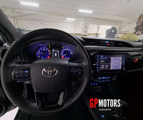 TOYOTA-HILUX-2019