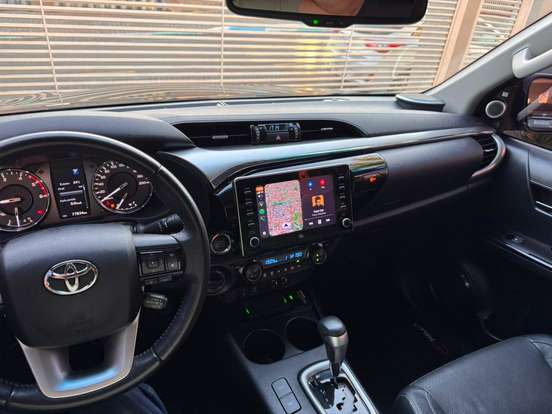TOYOTA-HILUX-2.8 D-4D TURBO DIESEL CD SRX LIMITED 4X4 AUTOMÁTICO TOYOTA-HILUX-2022