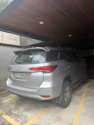 TOYOTA-HILUX SW4-2017