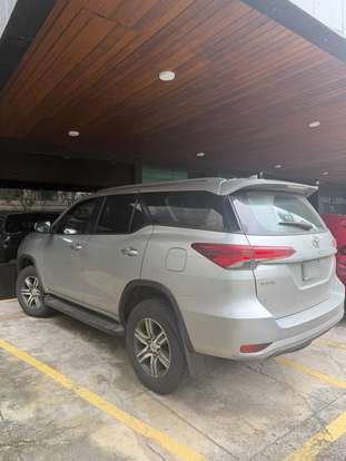 TOYOTA-HILUX SW4-2017