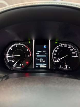 TOYOTA-HILUX SW4-2024