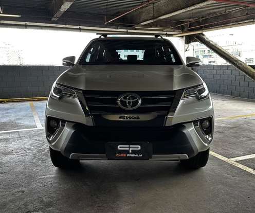 TOYOTA-HILUX SW4-2016