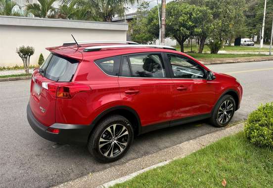 TOYOTA-RAV4-2015