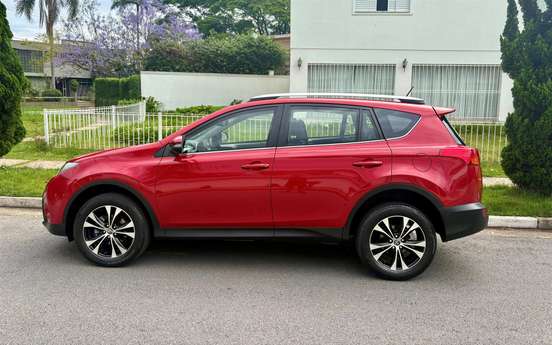 TOYOTA-RAV4-2015