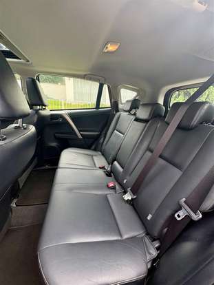 TOYOTA-RAV4-2015