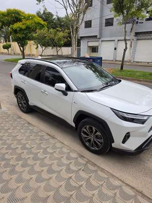 TOYOTA-RAV4-2025