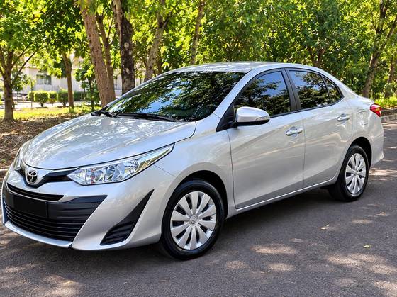 TOYOTA YARIS 1.5 16V FLEX SEDAN XL LIVE MULTIDRIVE