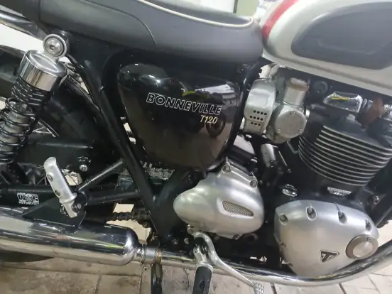 TRIUMPH-BONNEVILLE T120 1200-2017