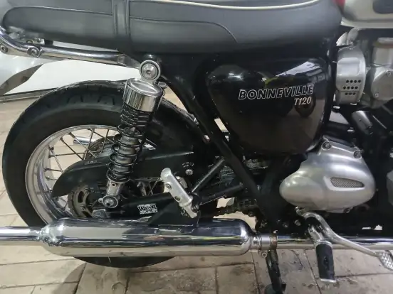 TRIUMPH-BONNEVILLE T120 1200-2017