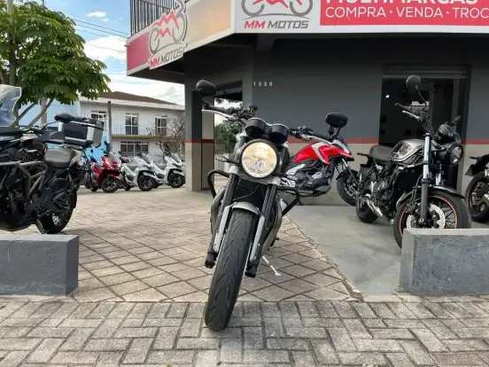 TRIUMPH-SPEED TWIN-2024