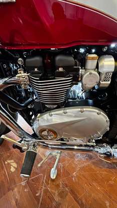 TRIUMPH-BONNEVILLE SPEEDMASTER-2025