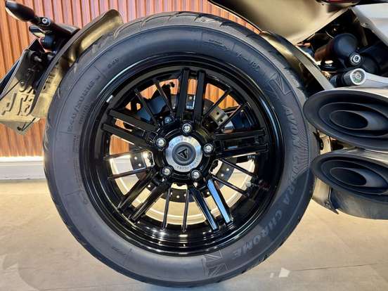 TRIUMPH-ROCKET III R TRIUMPH-ROCKET III R-2021