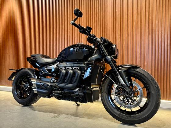 TRIUMPH ROCKET III STORM R 