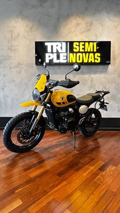TRIUMPH SCRAMBLER 400 XC 
