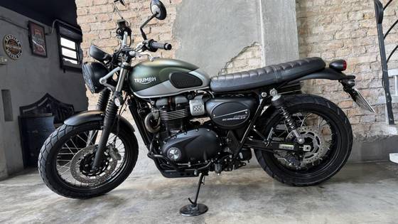TRIUMPH STREET SCRAMBLER 