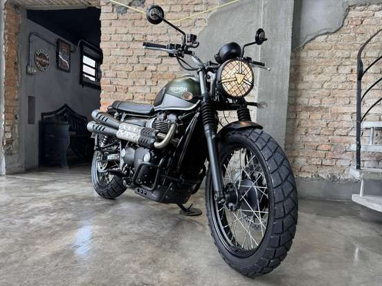 TRIUMPH-STREET SCRAMBLER-2020