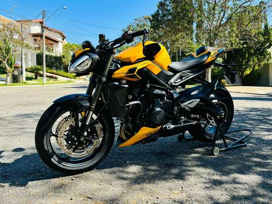TRIUMPH-STREET TRIPLE RS ABS-2024