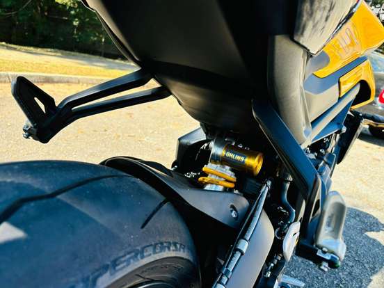 TRIUMPH-STREET TRIPLE RS ABS TRIUMPH-STREET TRIPLE RS ABS-2024
