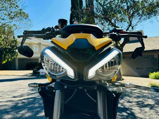 TRIUMPH-STREET TRIPLE RS ABS-2024