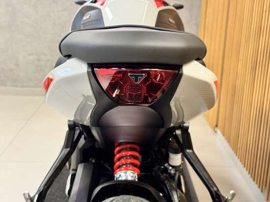 TRIUMPH-TRIDENT 800-2026