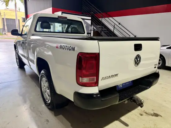 VOLKSWAGEN-AMAROK-2013