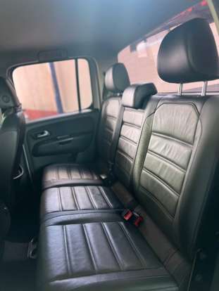 VOLKSWAGEN-AMAROK-2017