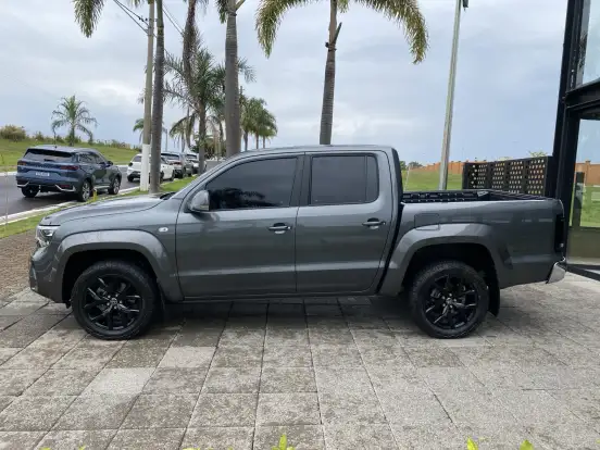 VOLKSWAGEN-AMAROK-2024