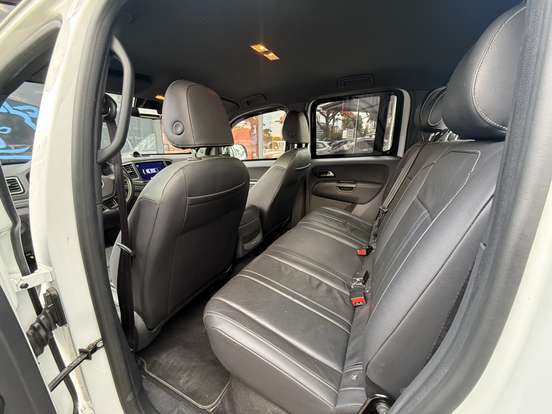 VOLKSWAGEN-AMAROK-2024