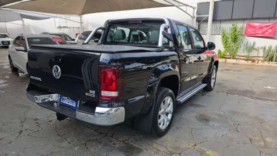 VOLKSWAGEN-AMAROK-2022
