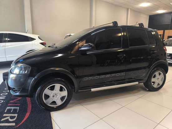 VOLKSWAGEN-CROSSFOX-1.6 MI FLEX 8V 4P MANUAL VOLKSWAGEN-CROSSFOX-2009