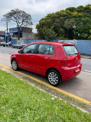 VOLKSWAGEN-FOX-2012