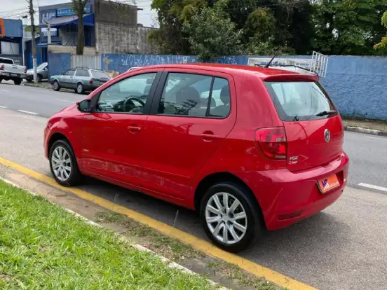 VOLKSWAGEN-FOX-1.0 MI 8V FLEX 4P MANUAL VOLKSWAGEN-FOX-2012