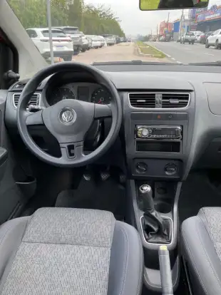 VOLKSWAGEN-FOX-2012