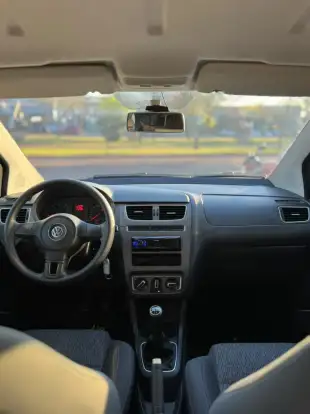 VOLKSWAGEN-FOX-2013