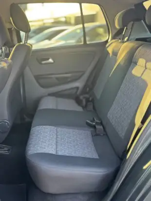 VOLKSWAGEN-FOX-2013