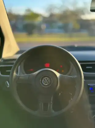 VOLKSWAGEN-FOX-2013
