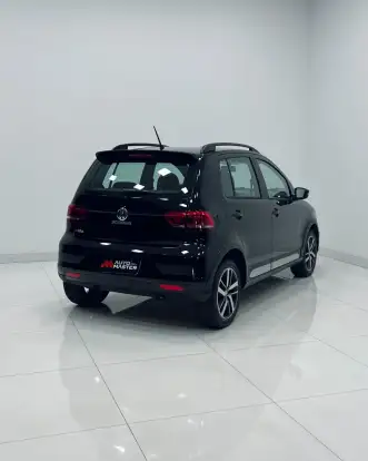 VOLKSWAGEN-FOX-2019