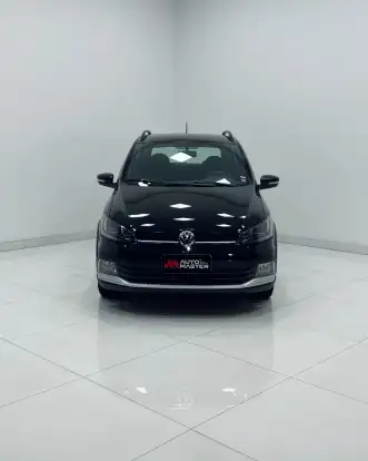 VOLKSWAGEN-FOX-2019
