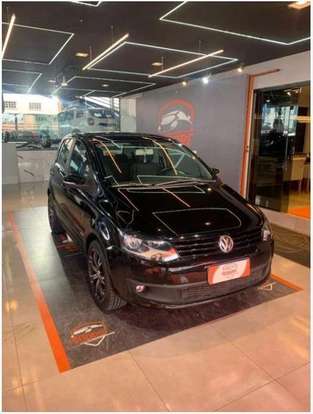VOLKSWAGEN-FOX-2014