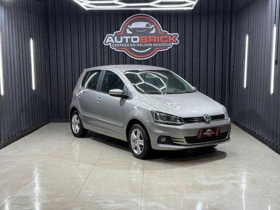 VOLKSWAGEN FOX 1.0 MI COMFORTLINE 8V FLEX 4P MANUAL