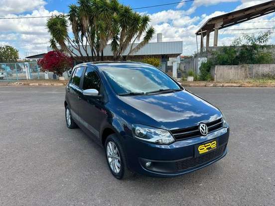 VOLKSWAGEN-FOX-2013