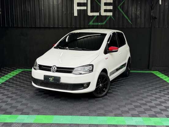VOLKSWAGEN-FOX-2013