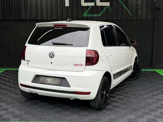 VOLKSWAGEN-FOX-2013