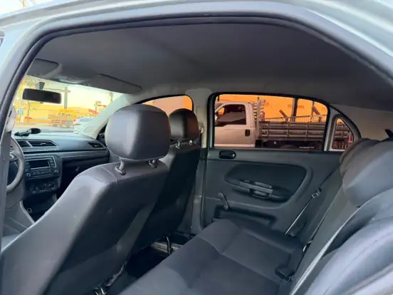 VOLKSWAGEN-GOL-2020
