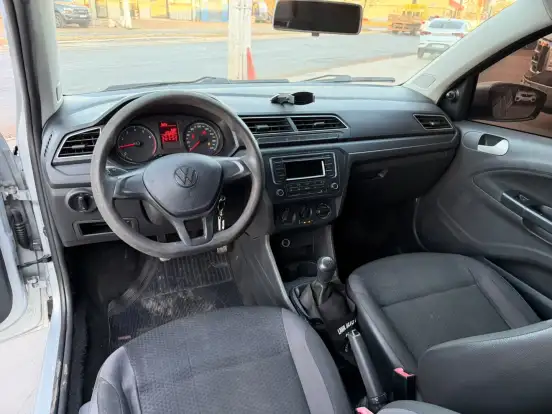VOLKSWAGEN-GOL-2020