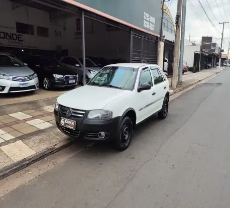 VOLKSWAGEN-GOL-1.0 MI 8V FLEX TITAN 4P MANUAL G.IV VOLKSWAGEN-GOL-2011