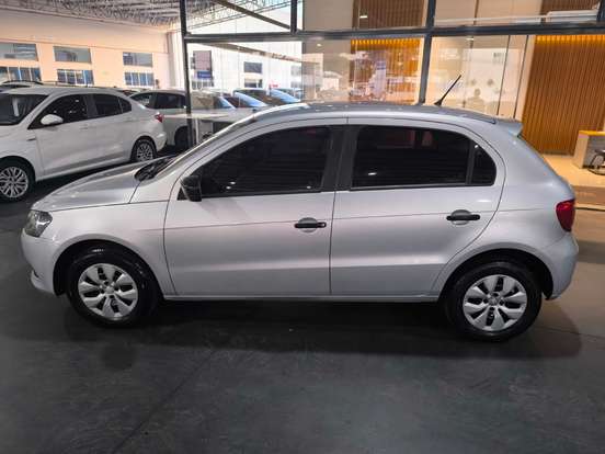 VOLKSWAGEN-GOL-1.6 MI 8V FLEX 4P MANUAL G.VI VOLKSWAGEN-GOL-2014