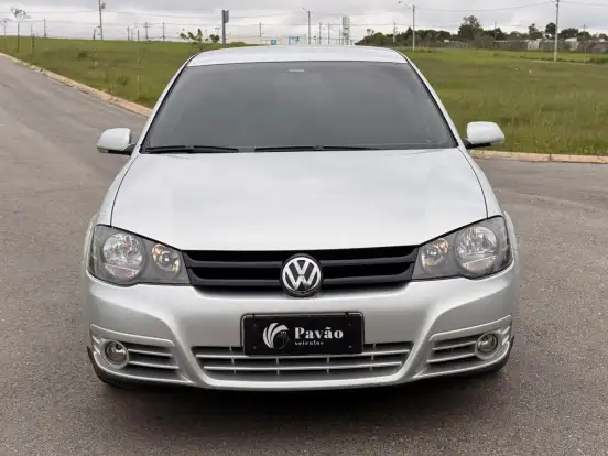 VOLKSWAGEN-GOLF-2010