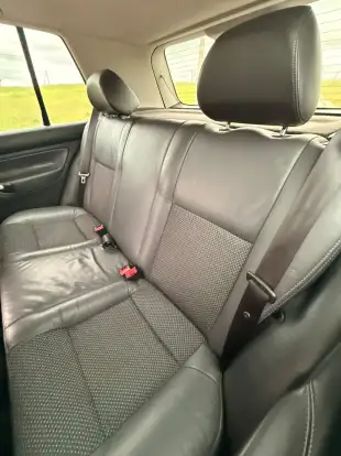VOLKSWAGEN-GOLF-2010